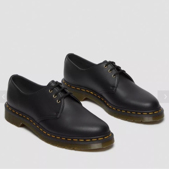 Dr. Martens Shoes - Doc Martens • Dr. Marten W7 / M6 • Black •VEGAN 1461 FELIX OXFORD SHOES •Classic